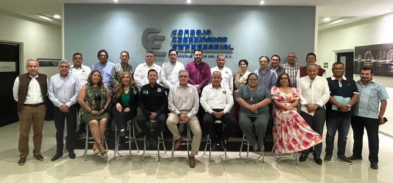 Reunión de trabajo con el Comandante de la Policía Municipal de Veracruz