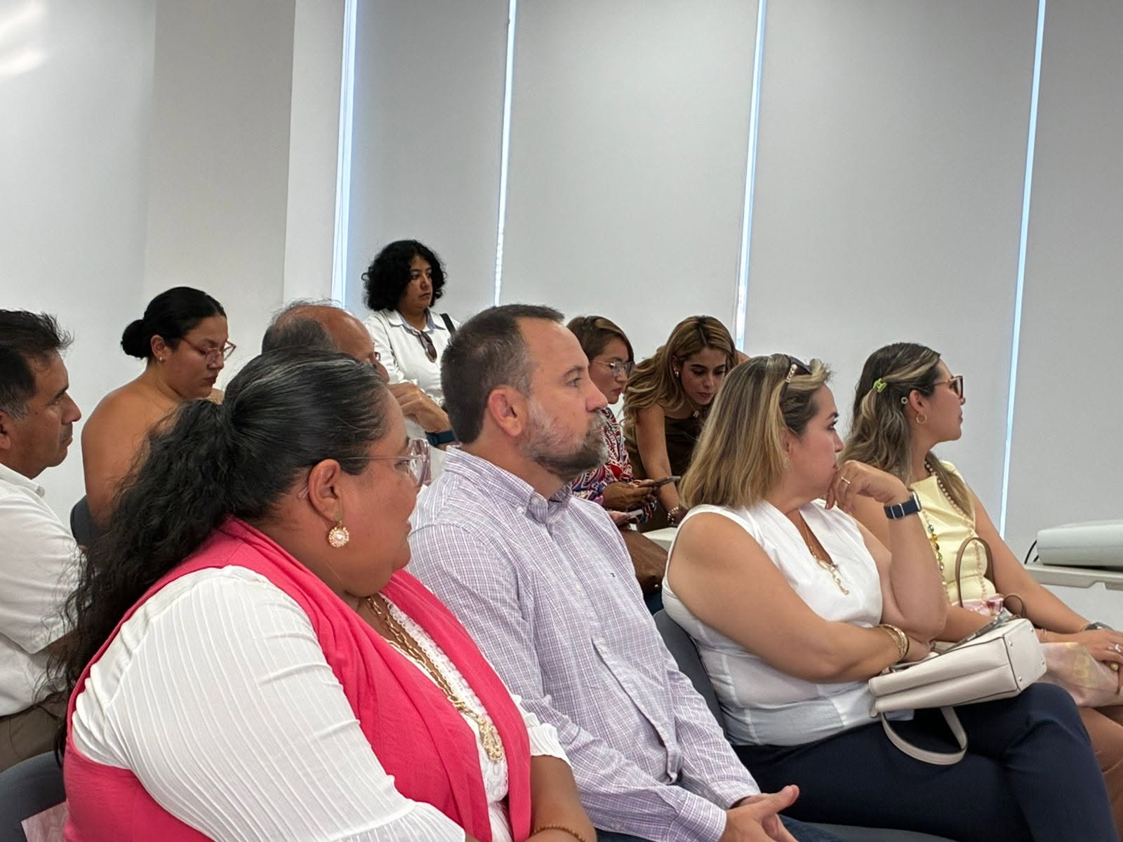 Reunión de Trabajo con la STPS y el CECOL