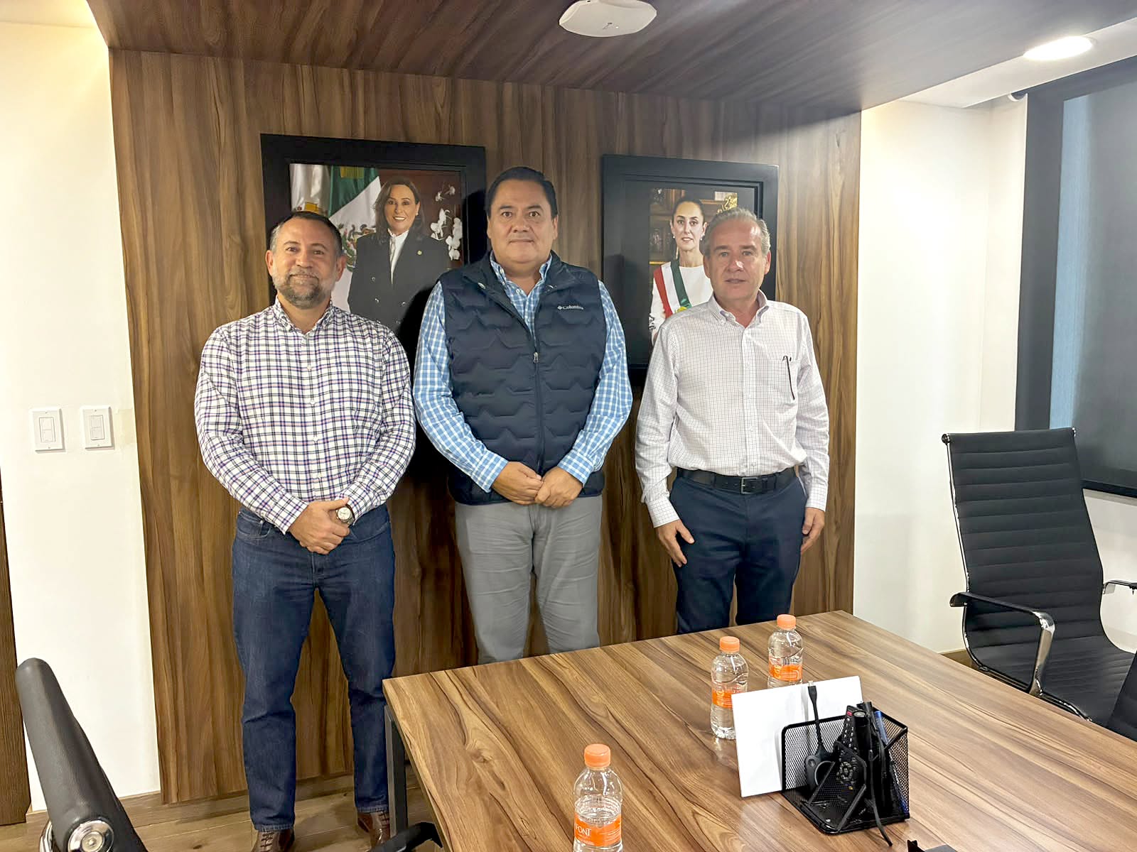 Reunión de trabajo con el titular de la Secretaría de Infraestructura y Obras Públicas