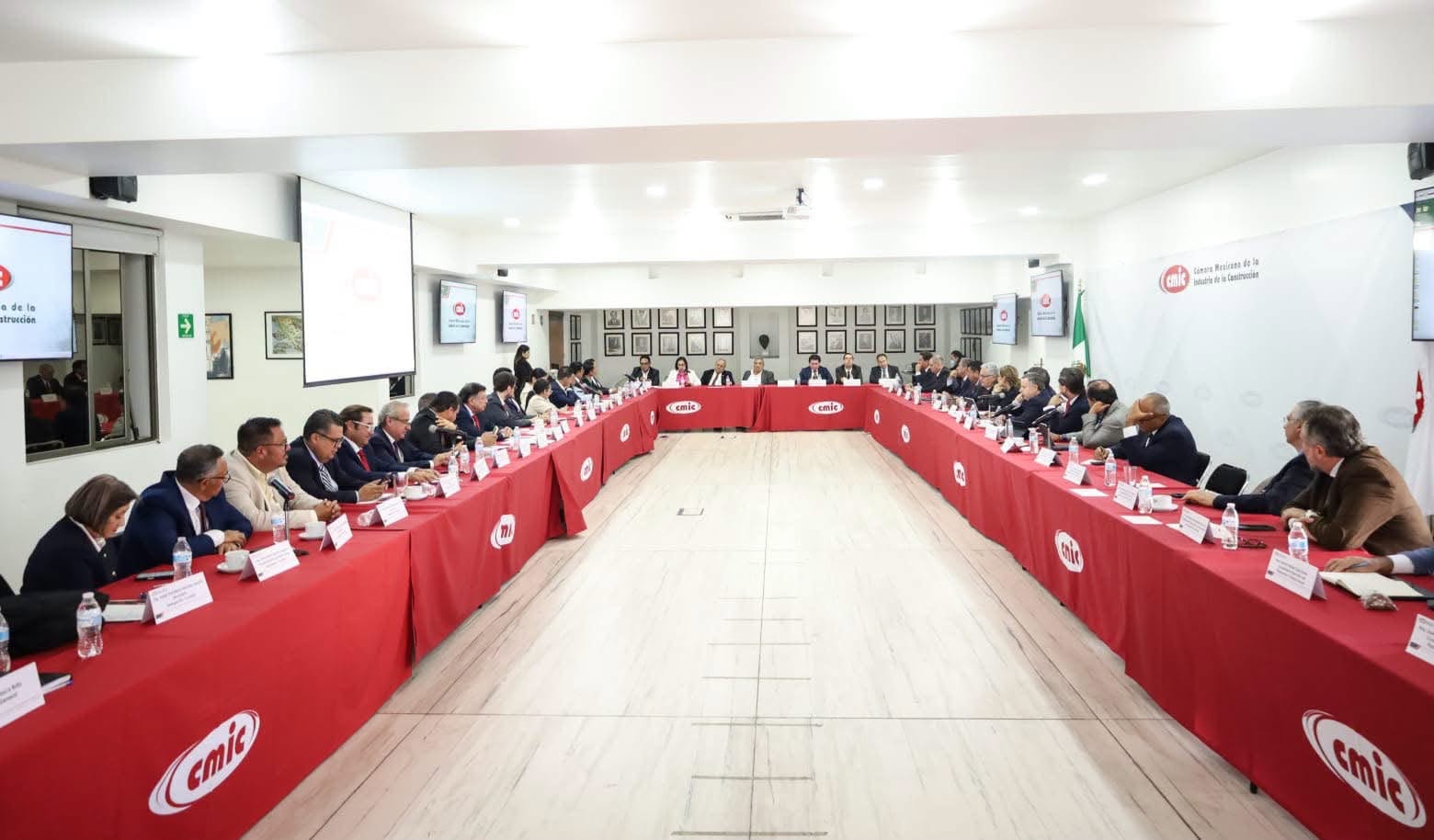 Sesión de Comisión Ejecutiva en Pleno con Reunión Regional – Sur Sureste